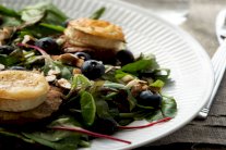 سلطة جبن الماعز Chèvre chaud