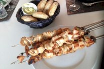 أسياخ الدجاج المشوي