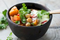 حساء الخُضَر بالحمّص