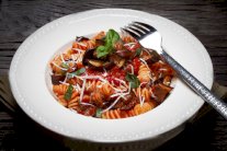 المعكرونة بالباذنجان