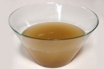 حضّروا مرقة الدجاج في مطبخكم