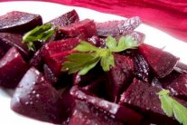 سلطة الشمندر المغذية