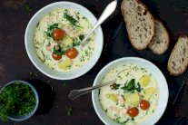 حساء السمك بالخُضَر