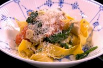 المعكرونة بلحم الأرنب