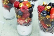 حلوى الفريز مع اللبن