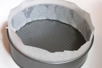 طريقة لفّ أطباق الفرن بورق الخبز