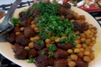 كرات لحم الغنم مع الحمّص