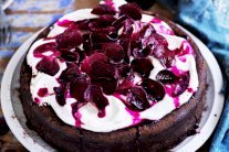 كيك الشوكولا بالشمندر