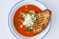 حساء الفلفل الأحمر