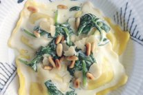 المعكرونة مع السبانخ والكريم