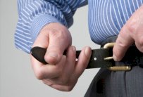 حذار الحزام الضيق انه يسبب السرطان