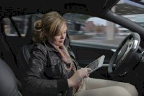 سيارات تعمل بنظام اندرويد دون حاجة الى هاتف ذكي