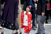 عزوف اليابانيين عن الجنس يهدد الاقتصاد العالمي