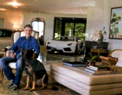 المليونير البرازيلي آيك باتيستا يبيع سيارة لامبورغيني كانت تزين دارته