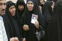 العبادي يتوعد بالقصاص لضحايا سبايكر وميلادينوف لمحاسبة القتلة 