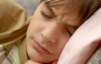 الأجهزة اللوحية والهواتف الذكية تحرم الأطفال النوم