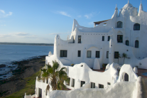 الأوروغواي تسرق السحر من البرازيل وفنزويلا