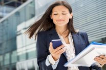 الرجل ينجذب للمرأة الذكية ولكن ....