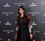 مونيكا بيلوتشي بأناقة لانفان في عرض فيلم بوند