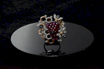 خلود الكردي تطلق خاتمين فريدين