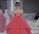 تلك هي أبرز تصاميم أسبوع الأزياء الراقية في باريس