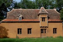 بيوت القش تلقى رواجا في بريطانيا