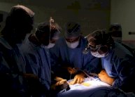 أول جراحة لزرع رأس بشري في غضون عامين