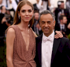 كالفن كلاين يلبس النجوم في حفل ميت غالا 2015