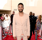 سموليت يتألق بتوقيع كالفن كلاين 