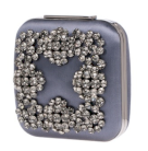 حقائب مخلب مانولو بلانيك ميزتها في أحجارها