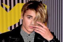 أحدث 5 طرق يمكن استخدامها في إنعاش قصة الشعر