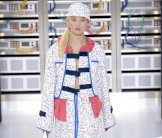 انتهاء أسبوع باريس للموضة بعروض متنوعة