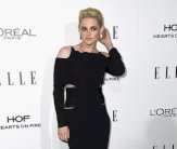 الممثلة كريستن ستيوارت تتحلى بمجوهرات ميسيكا