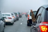 اسكتلندا تمنع التدخين في السيارة بوجود أطفال