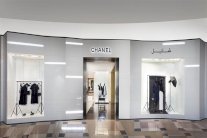 شانيل تعيد افتتاح بوتيكها في العاصمة السعودية الرياض