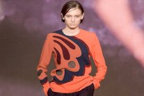 بول سميث بألوان خريفية في أسبوع الموضة بلندن