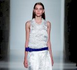 فيكتوريا بيكهام تطلق تشكيلتها الجديدة لربيع وصيف 2016