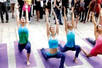 الدليل العلمي على علاج السرطان باليوغا في غضون عام