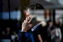 دراسة أميركية جديدة تجد علاقة بين الهاتف الخلوي والسرطان