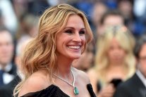 عندما يصطاد أرباب المجوهرات والأزياء النجمة المناسبة