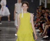 عروض جريئة ومتنوعة في أسبوع ميلانو للموضة