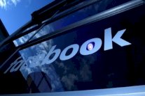 فيسبوك تطلق خدمة لطلب الطعام الى المنزل