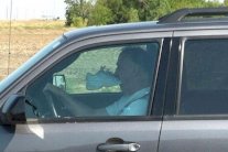 بالصور.. غرائب وطرائف من مستخدمي الطريق