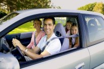 التلوث داخل السيارة يزيد ثلاث مرات عليه خارجها