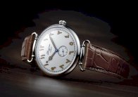 لونجين تطلق تشكيلة ساعات مزودة بأرقام باللغة العربية