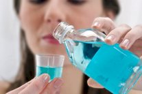 غسول الفم يزيد من خطر الاصابة بالسمنة والسكري