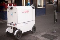 سان فرانسيسكو تضع قيودا على روبوتات تسليم البضائع