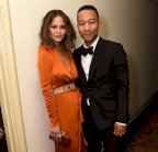 كريسي تايغن تتألق بفستان أنيق من إبداع علامة بول كا