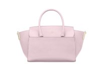 إيغنر تطلق حقائب من أجواء السبعينيات والتسعينيات