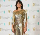 بينيلوب كروز بأناقة أتيليه فيرساتشي